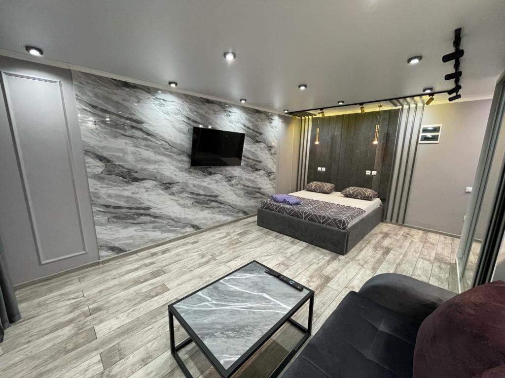 Люкс Академика Сатпаева 19 Lägenhet Pavlodar Exteriör bild