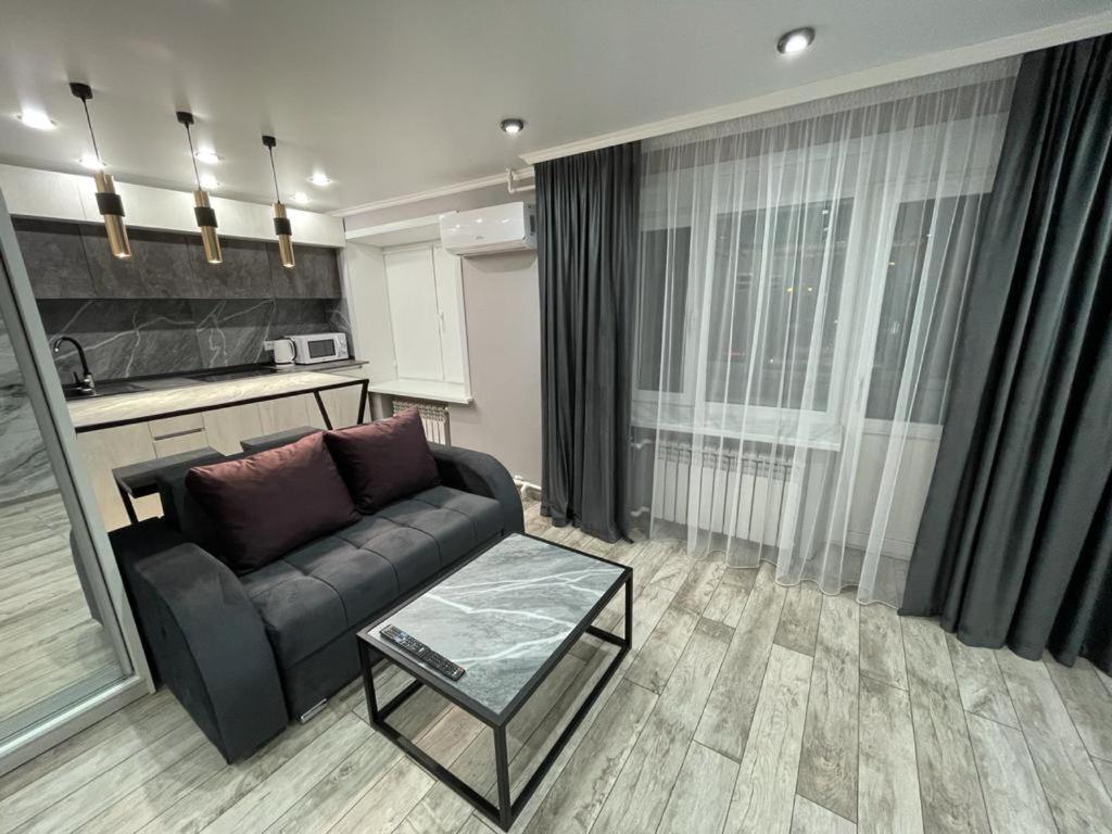 Люкс Академика Сатпаева 19 Lägenhet Pavlodar Exteriör bild