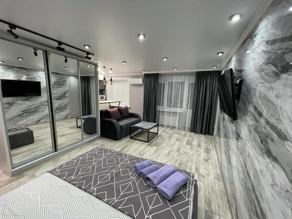 Люкс Академика Сатпаева 19 Lägenhet Pavlodar Exteriör bild